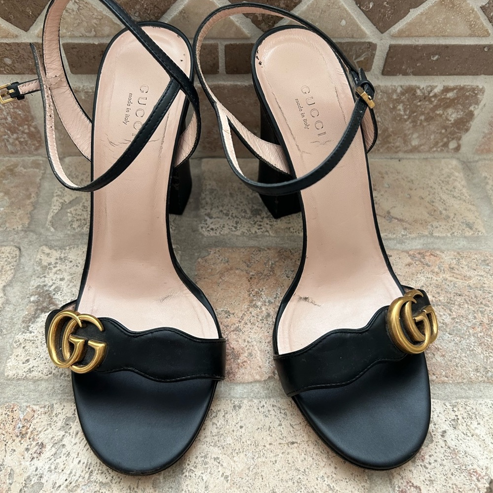 Authentic Gucci open toe sandals- size 10.